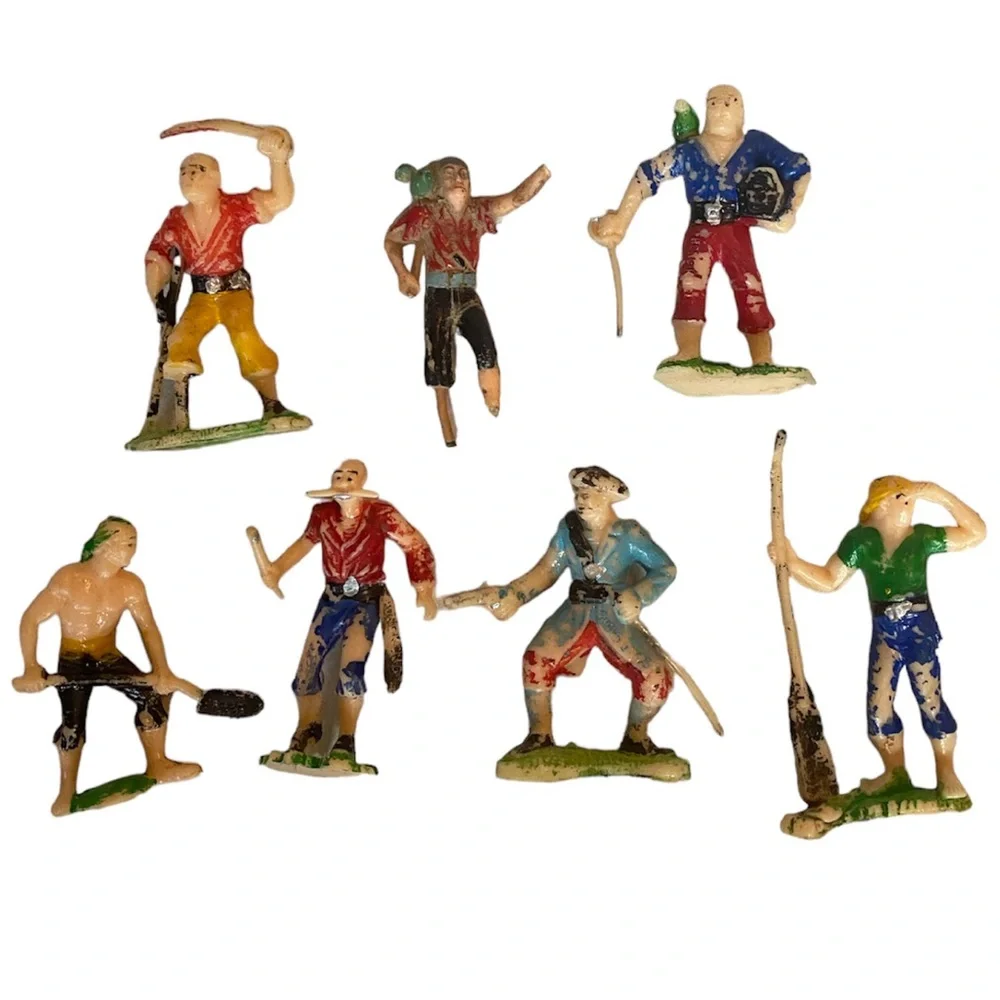 Vintage Marx Pirates & Ship 2 1/2” Action Figures Lot Vintage Toys Set Bundle