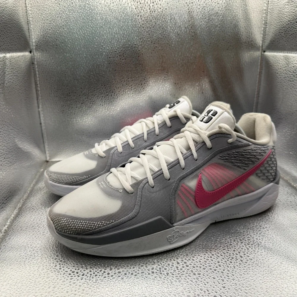 Nike sabrina flowers