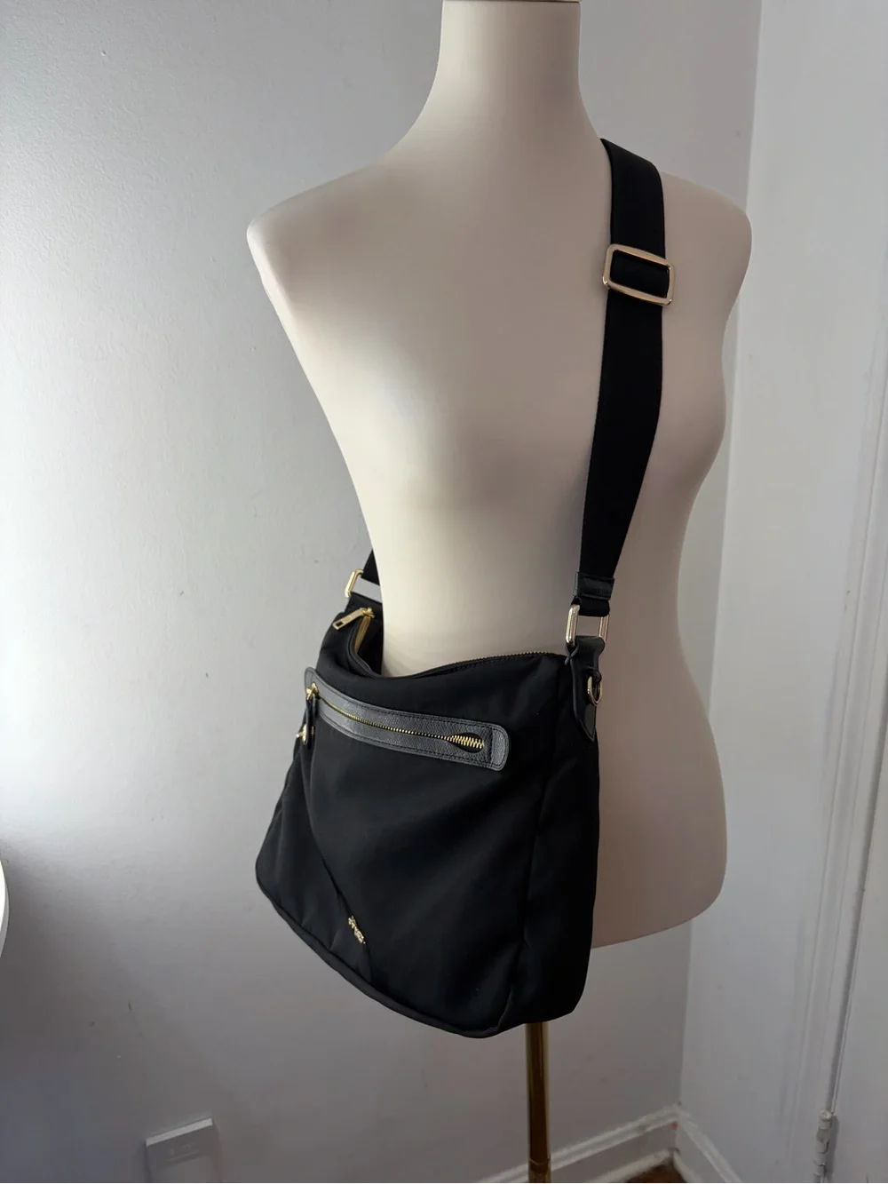 Y2K Coach Black Nylon Messenger Bag with Gold Accents and leather trim