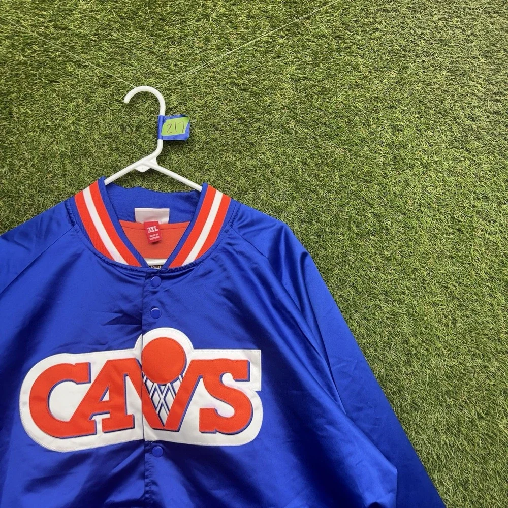 Mitchell & Ness shop confidence