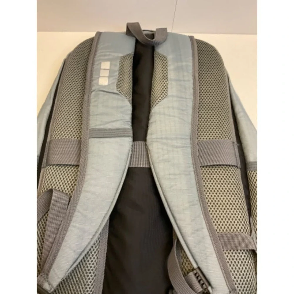 Buxton backpack features