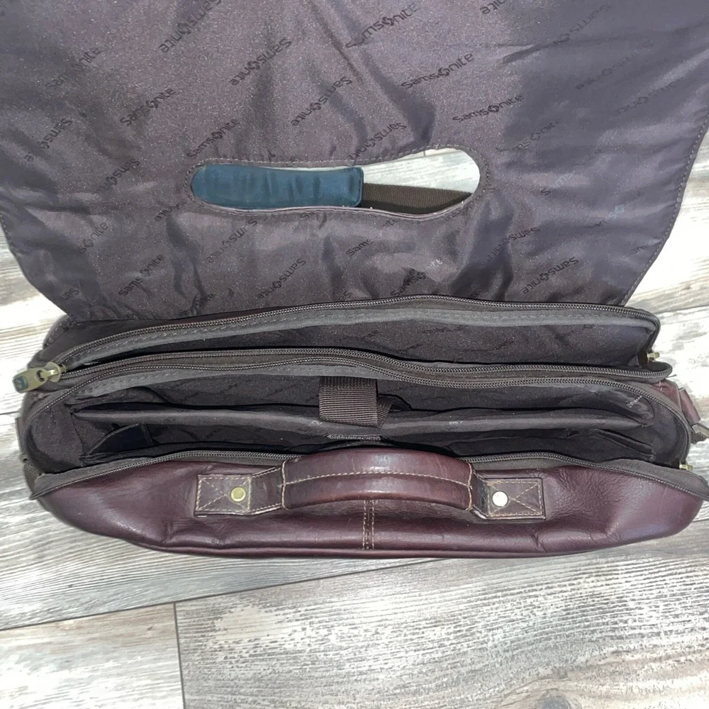 Samsonite VTG Brown Soft Leather Laptop‎ Briefcase Messenger Bag Style 923671
