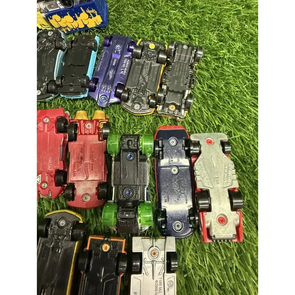 Hot Wheels looking item