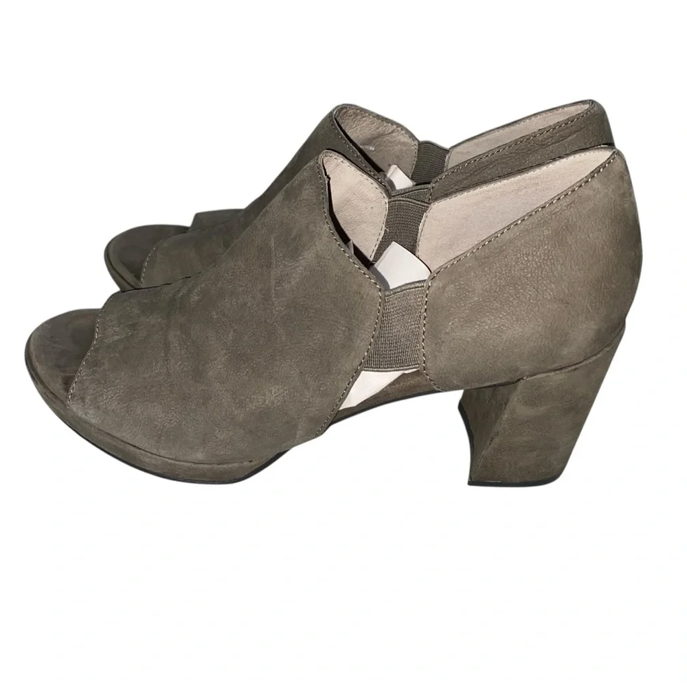 Eileen Fisher eileen fisher