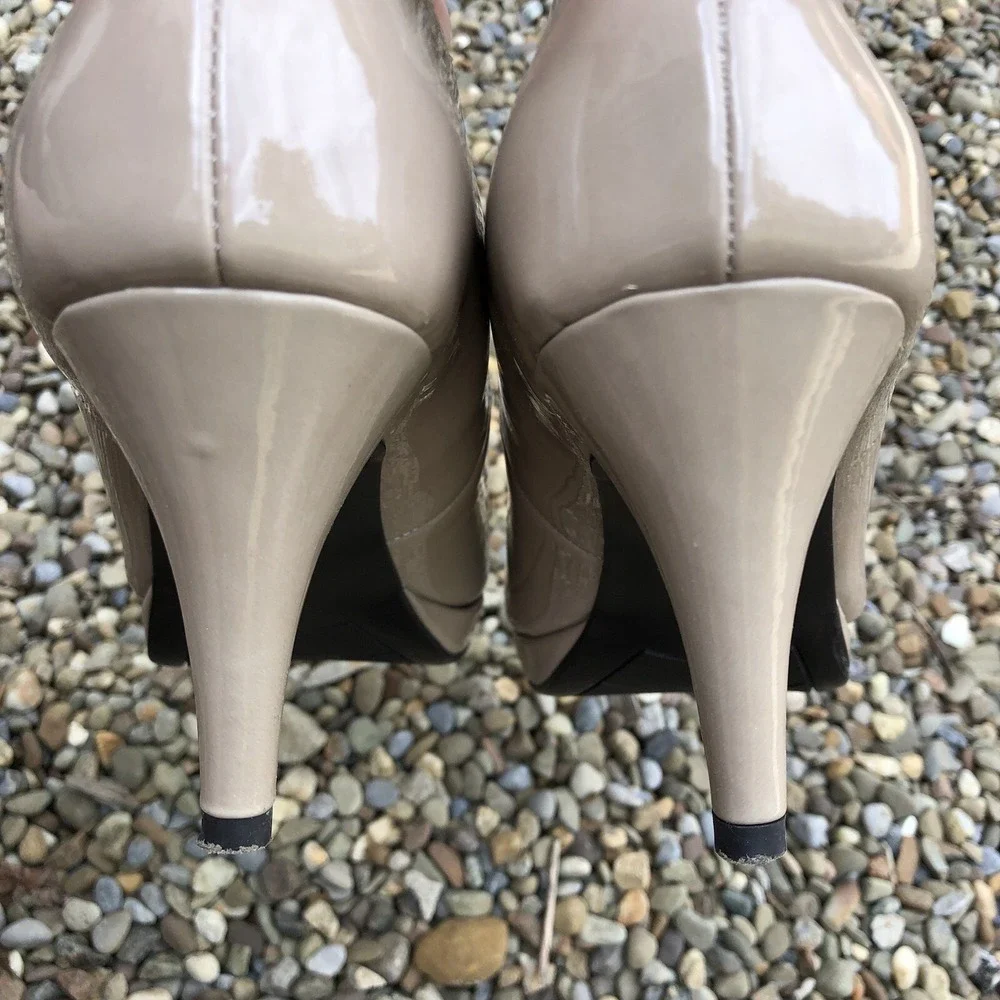 Bandolino women stiletto