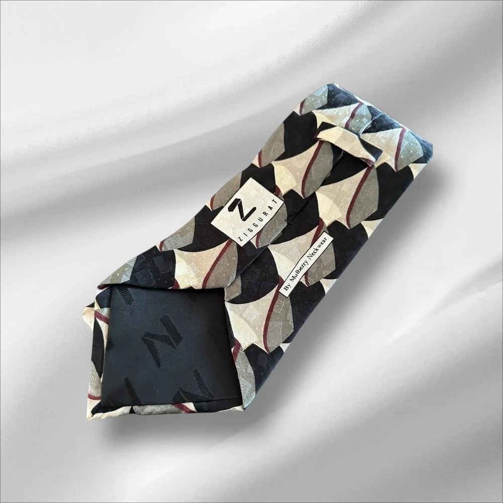 Ziggurat by mulberry