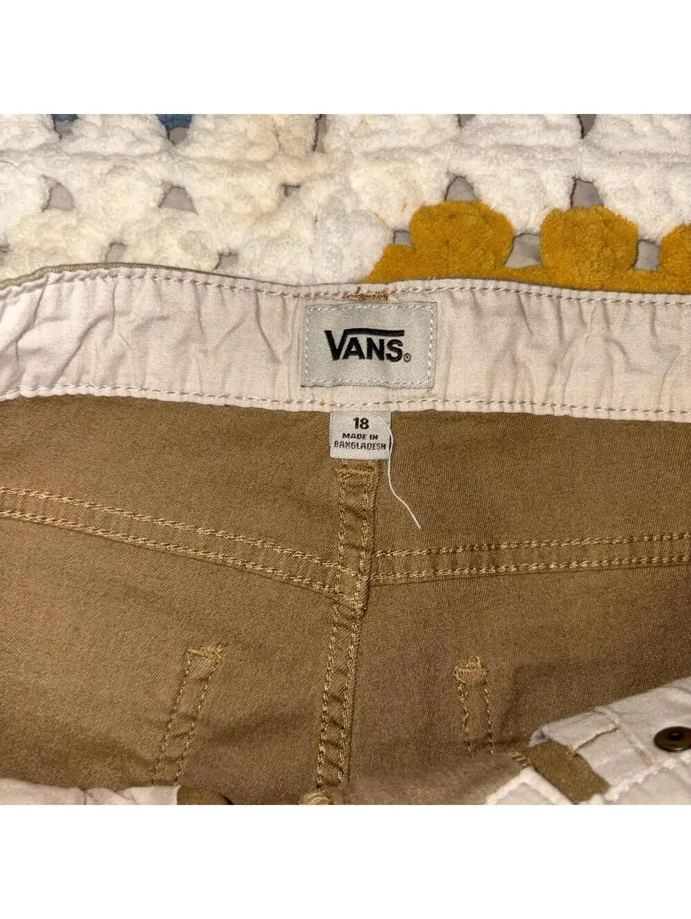 Vans “Off The Wall” Khaki Denim Shorts Summer Boys Size 18 Zip Closure