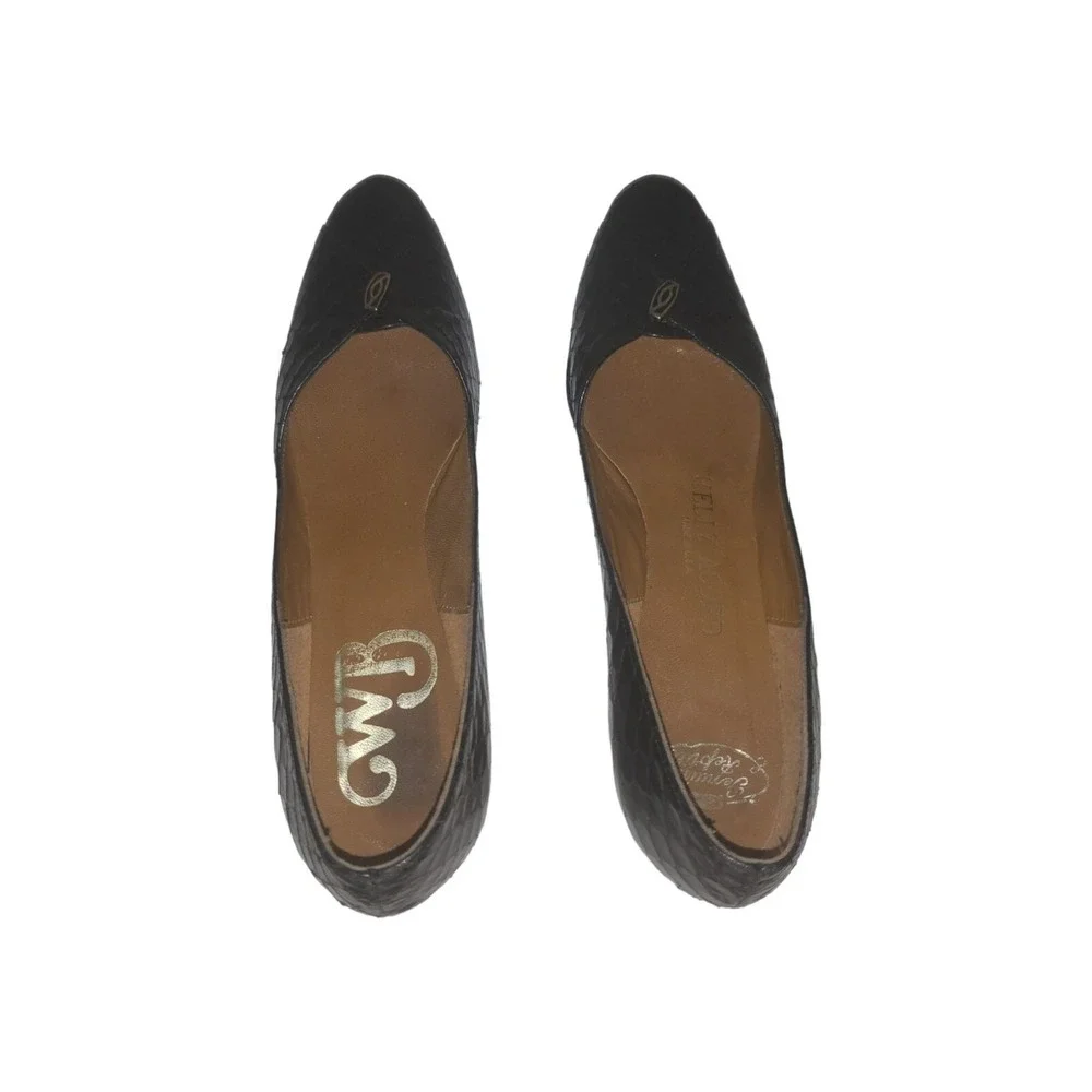Clarks exact color that