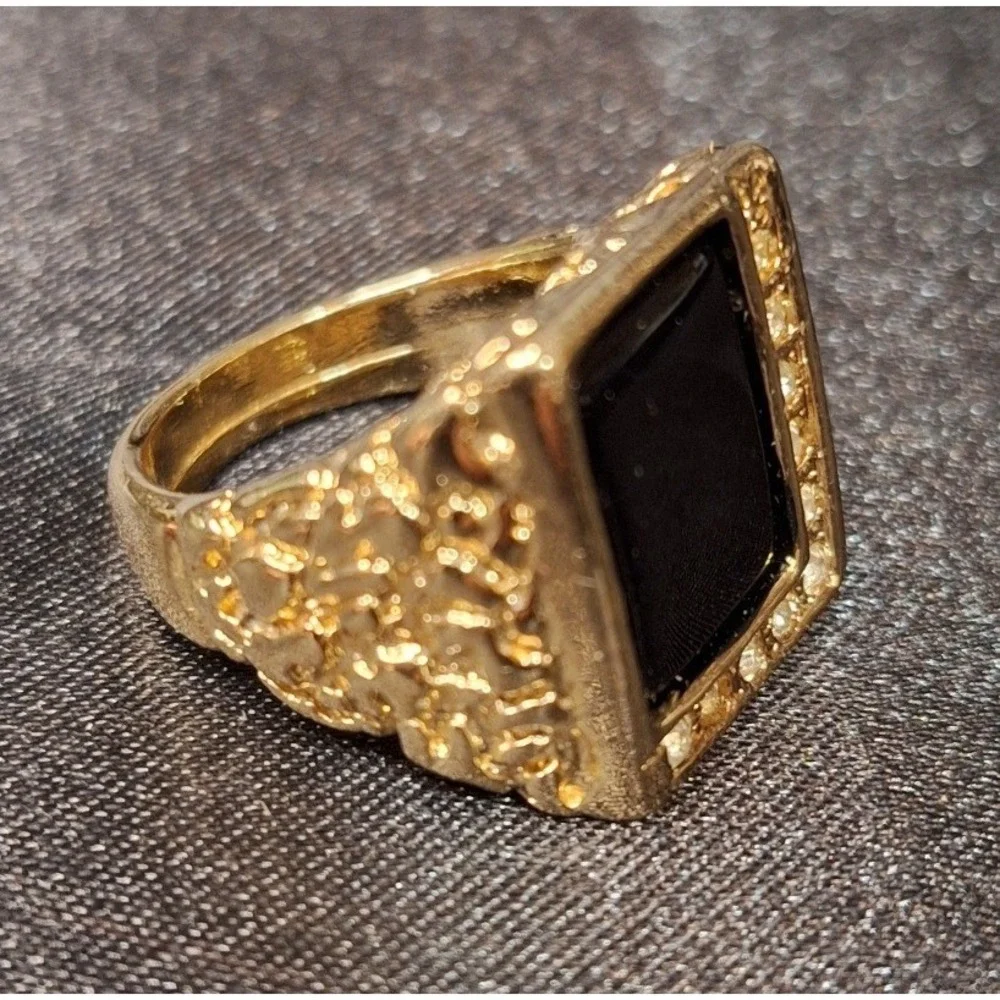 N/A gold tone