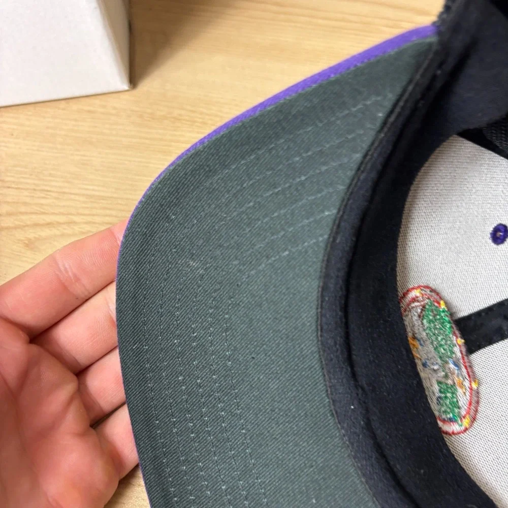 outdoor cap Company good used
