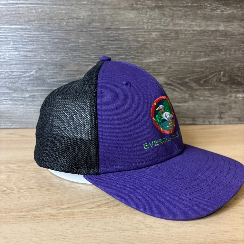 outdoor cap Company good used