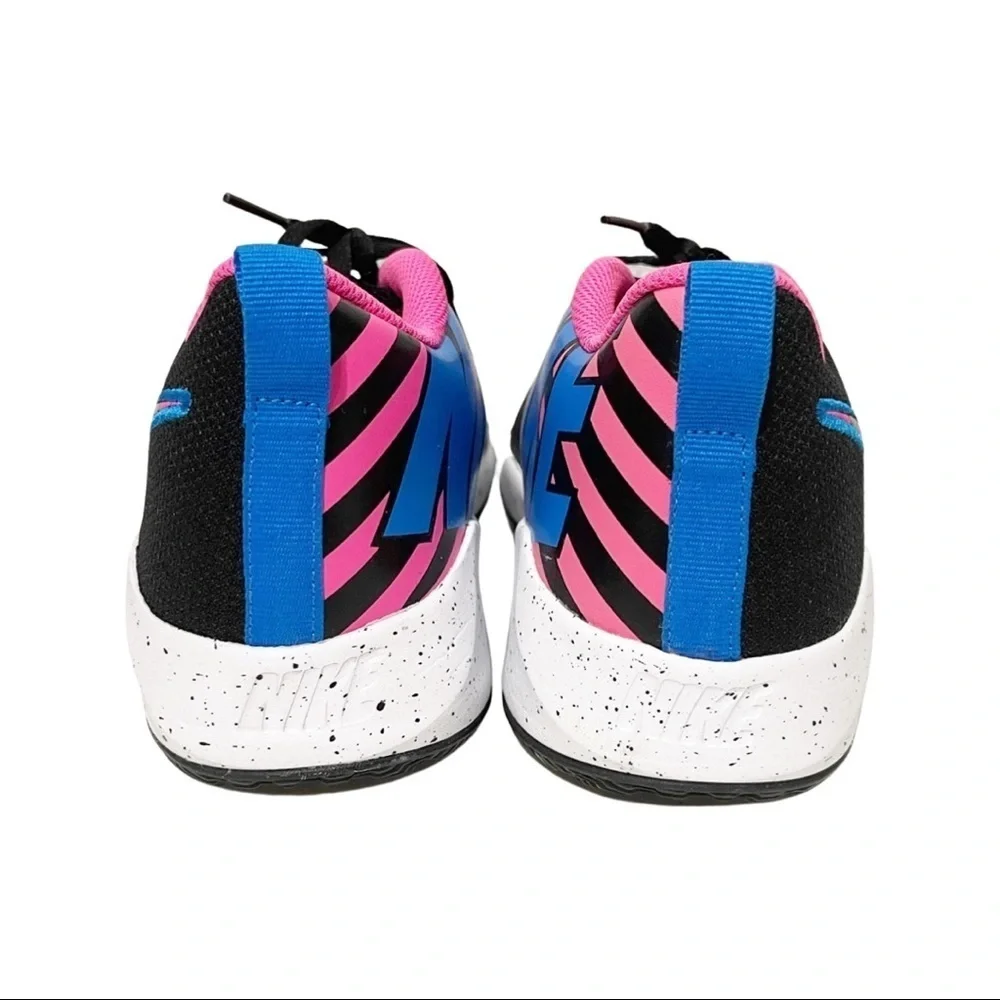 Nike worn 7y