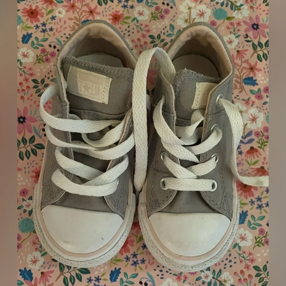 Gray Converse