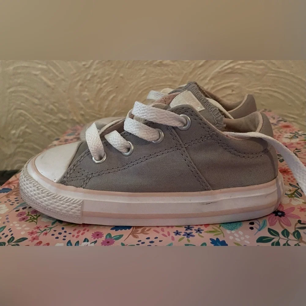 Gray Converse