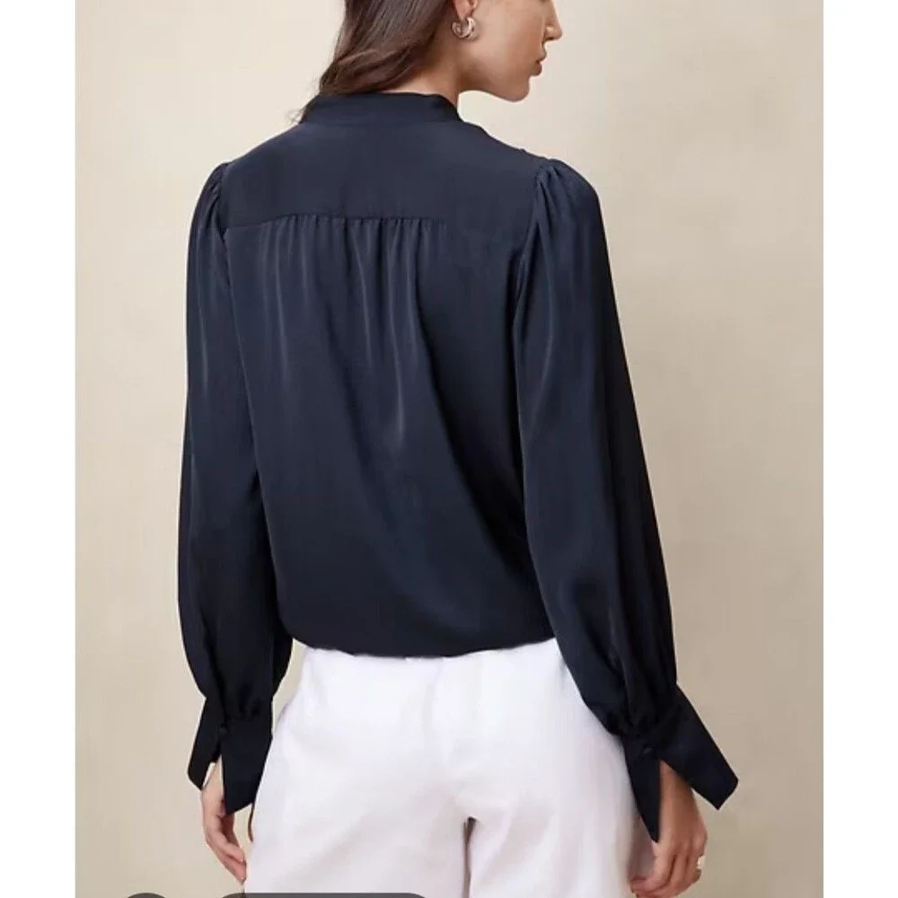 Banana Republic up sale