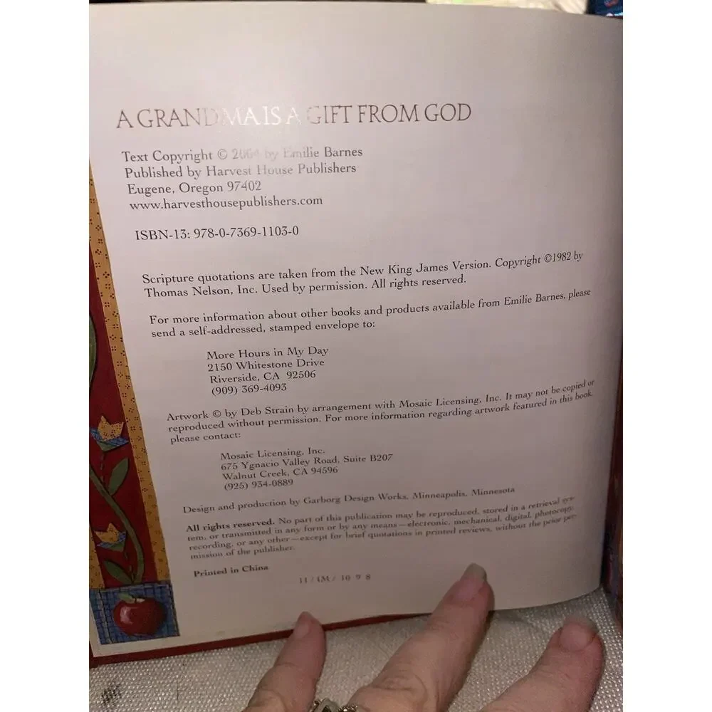 A Grandma Is a Gift from God - 0736911030, hardcover Emilie Barnes NEW GIFT BOOK