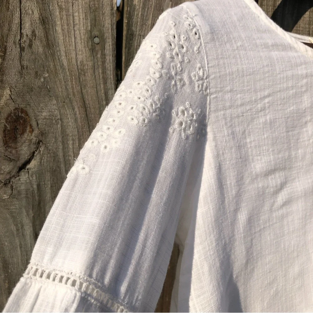 Abercrombie & Fitch Eyelet Long Balloon Puff Sleeve Tie Front Cotton Blouse XS
