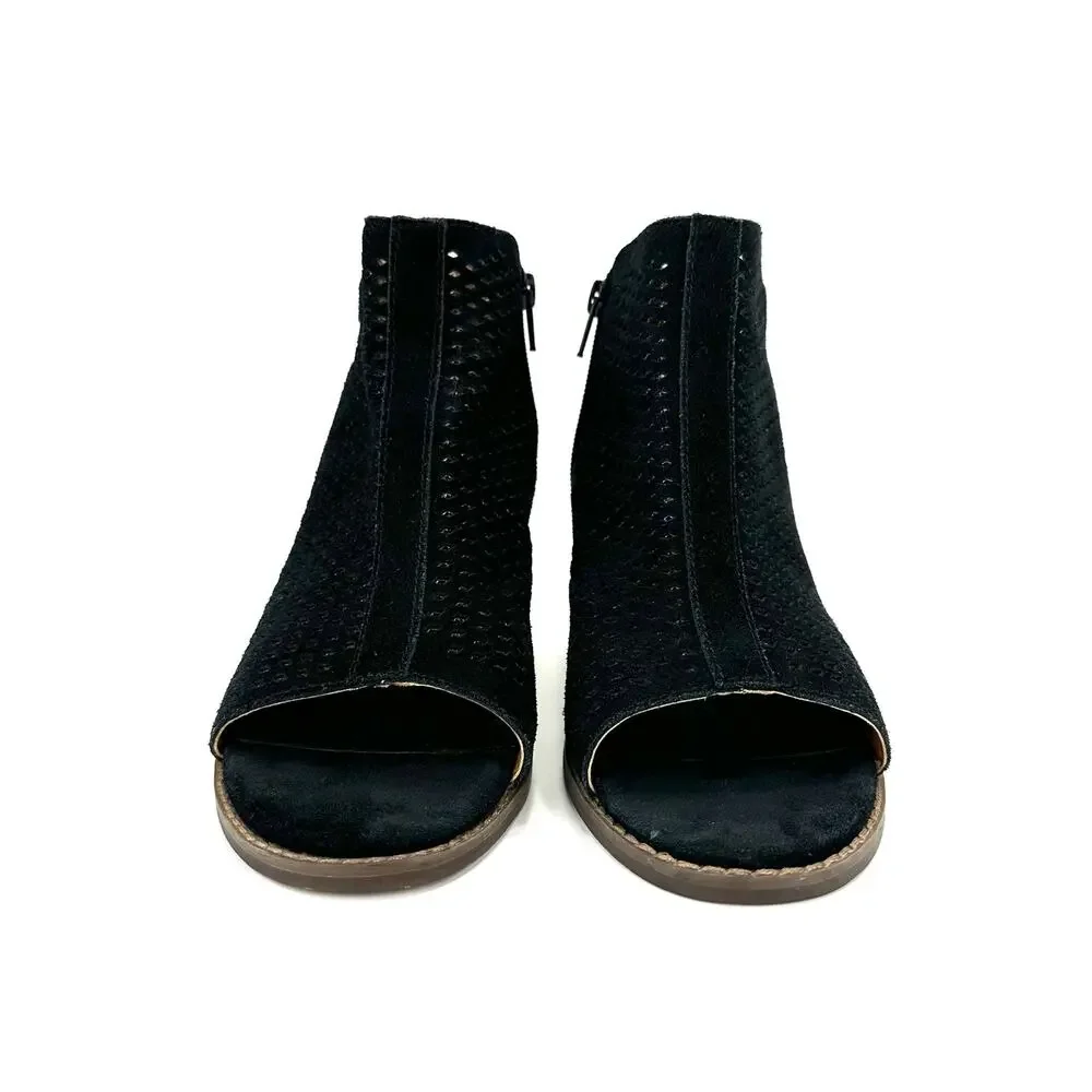 Vionic Chryssa Sandal/Bootie Size 8.5/40 Black Suede Peep/Open-Toe Ankle Boot