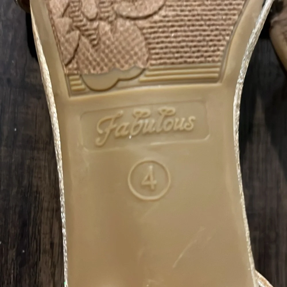 Fabulous design open
