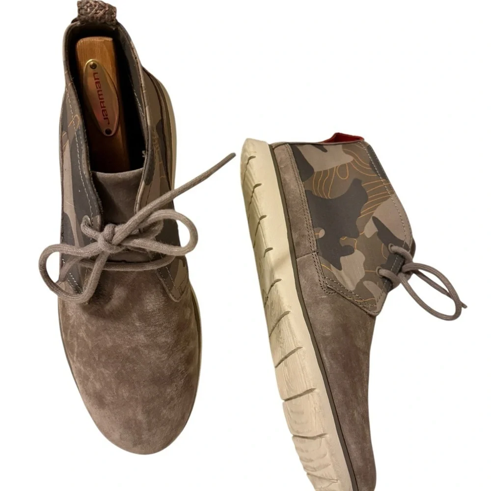 UGG suede camo