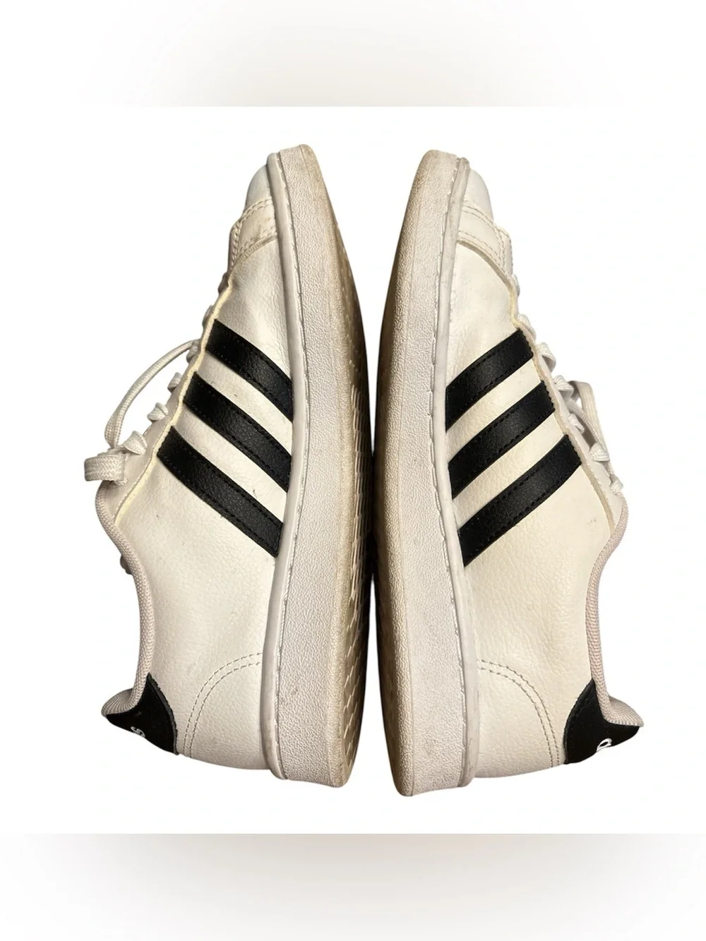 adidas classic versatile