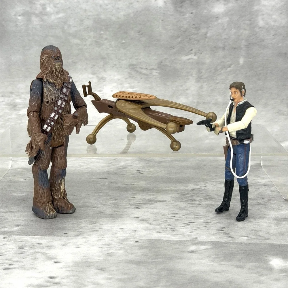 Star Wars Legacy Millennium Falcon Crew Han Solo Chewy Kashyyyk Weapon 3.75