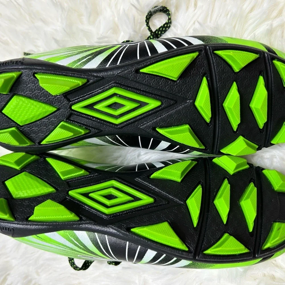 Umbro vibrant neon