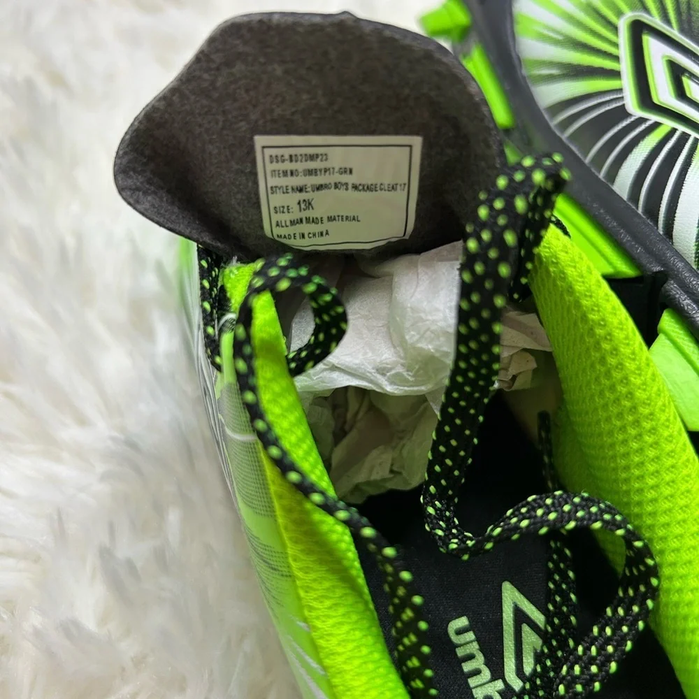 Umbro vibrant neon