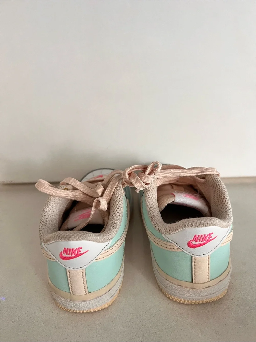Nike pastel mint
