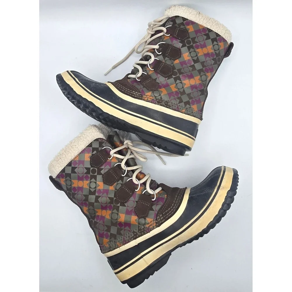 Sorel heavy rubber good