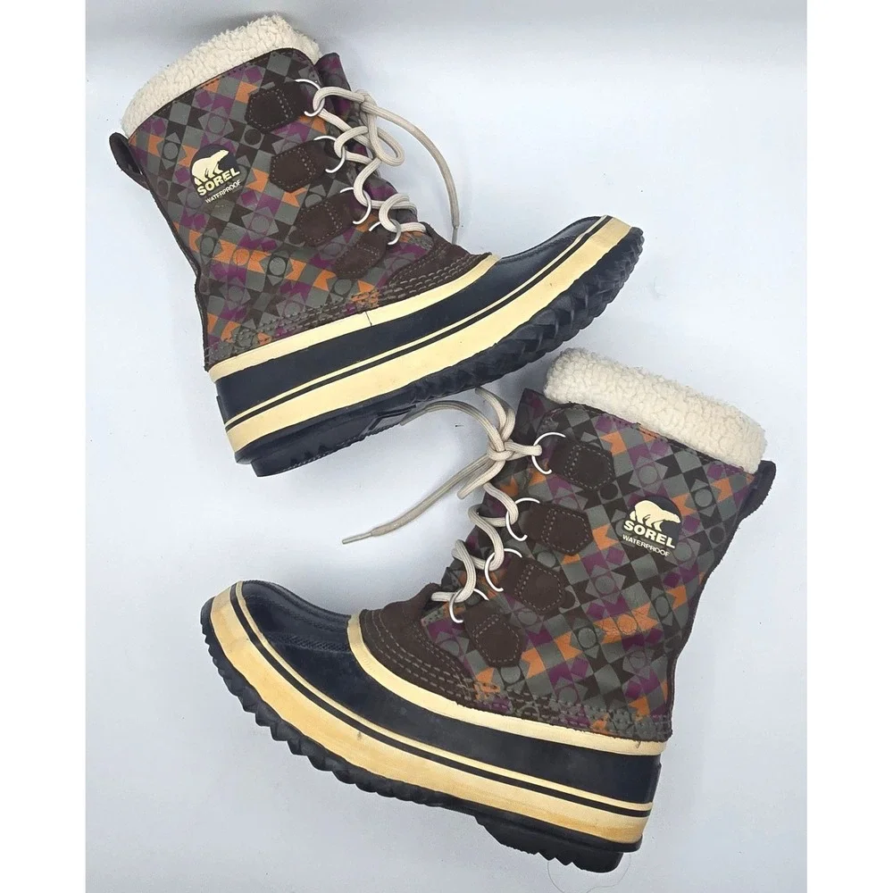 Sorel stay mid while