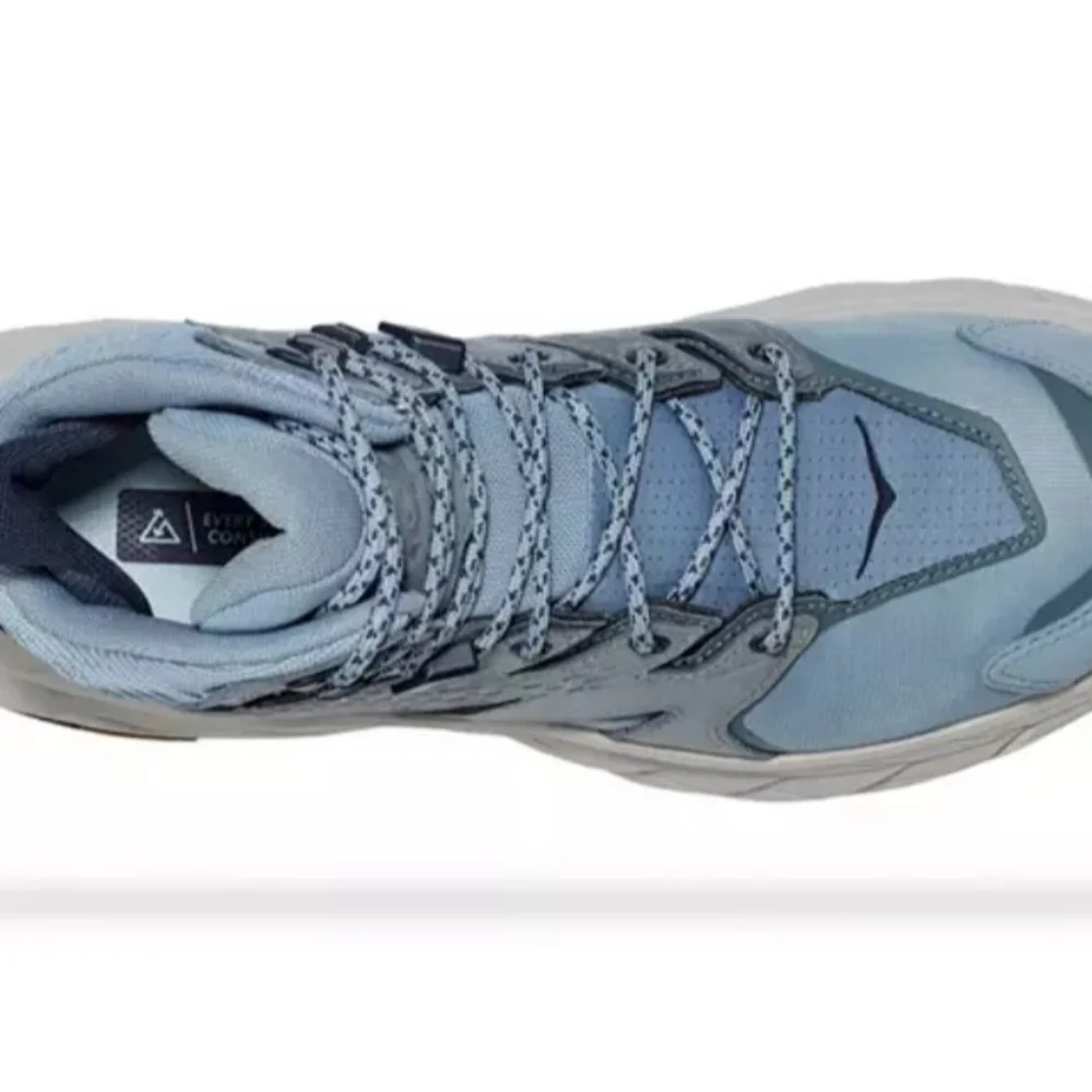 Hoka free like mid