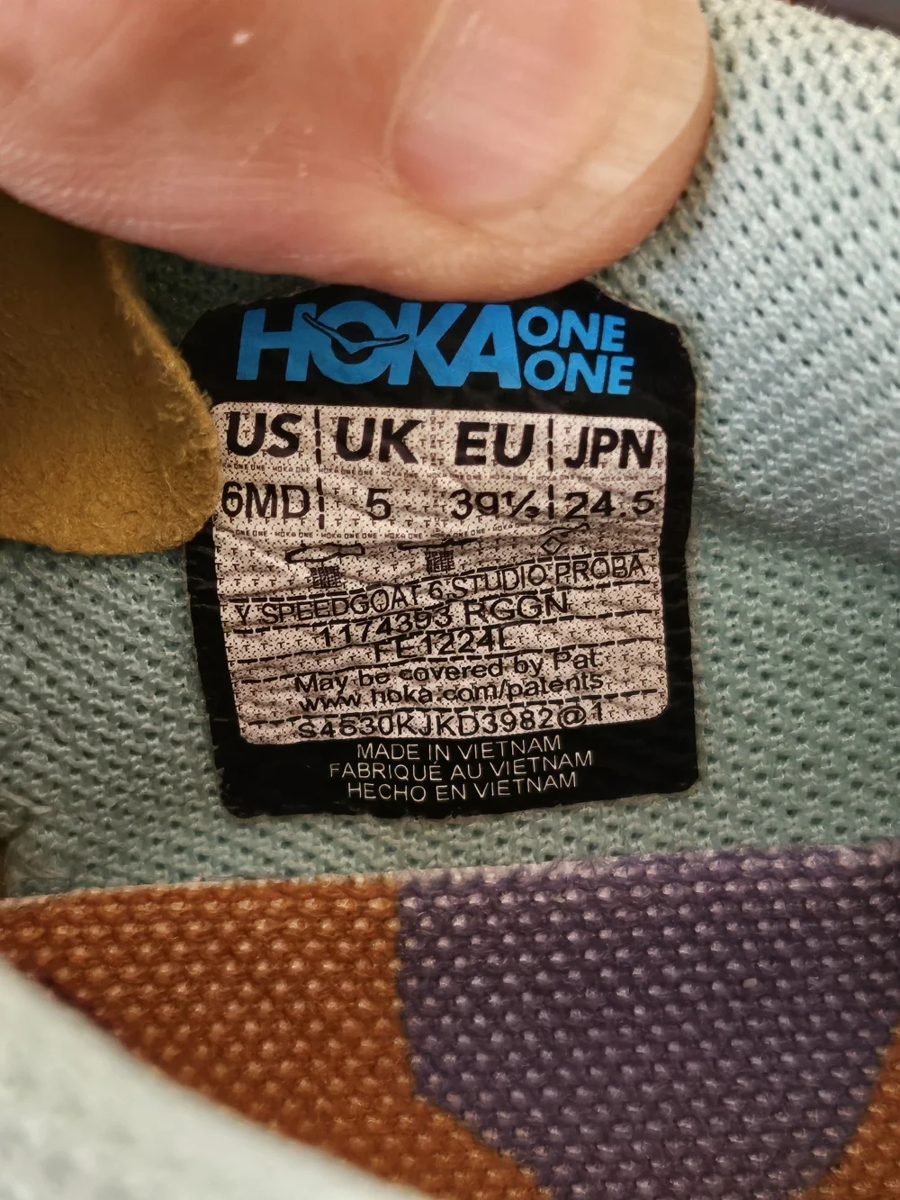 Hoka speedgoat studio