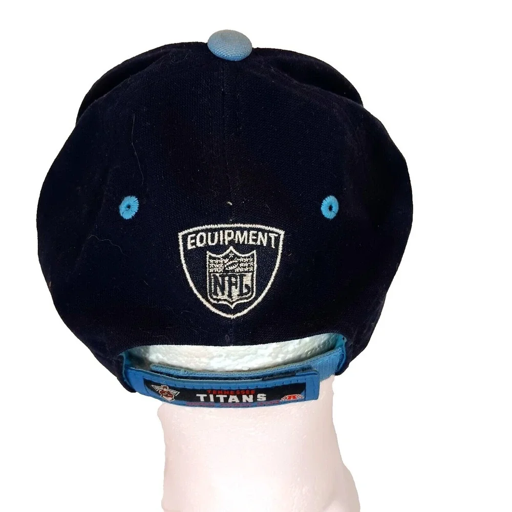Reebok Tennessee Titans Flame NFL Equipment Cap Trucker Sports‎ Hook & Loop Hat