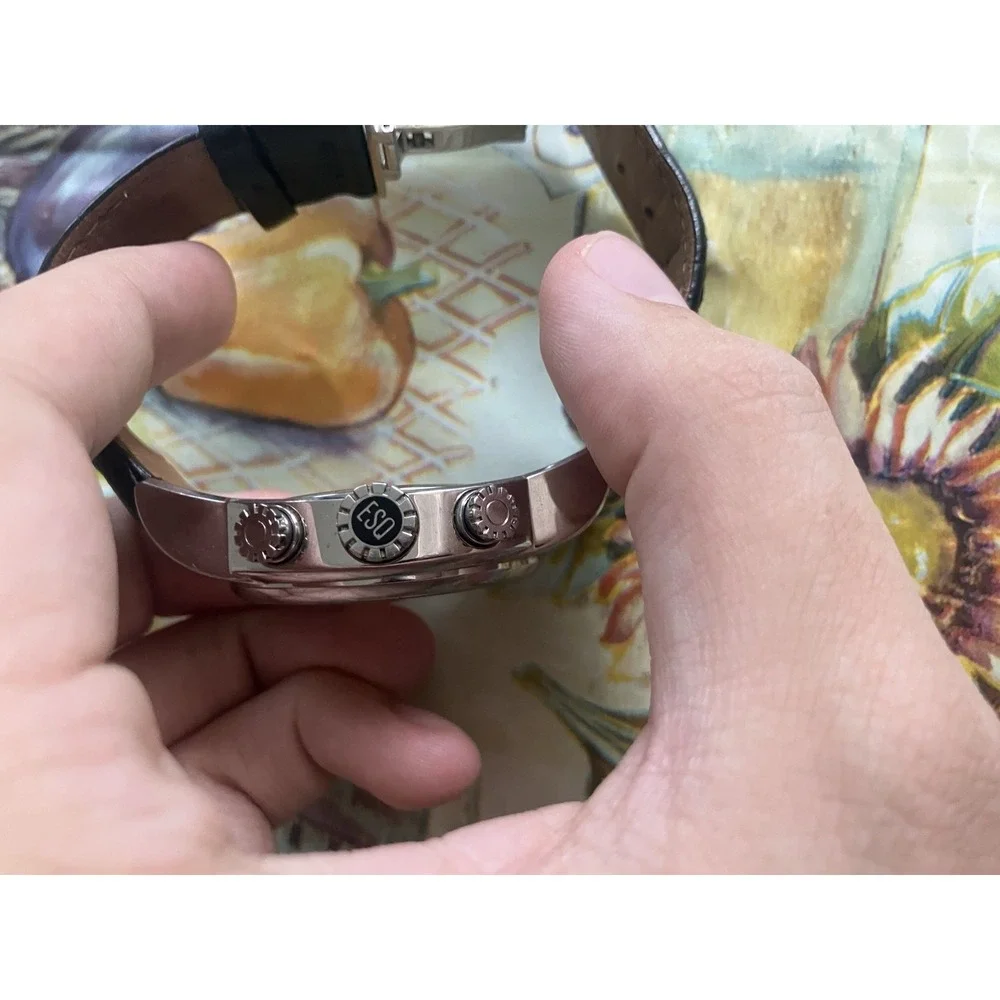 ESQ Movado does not