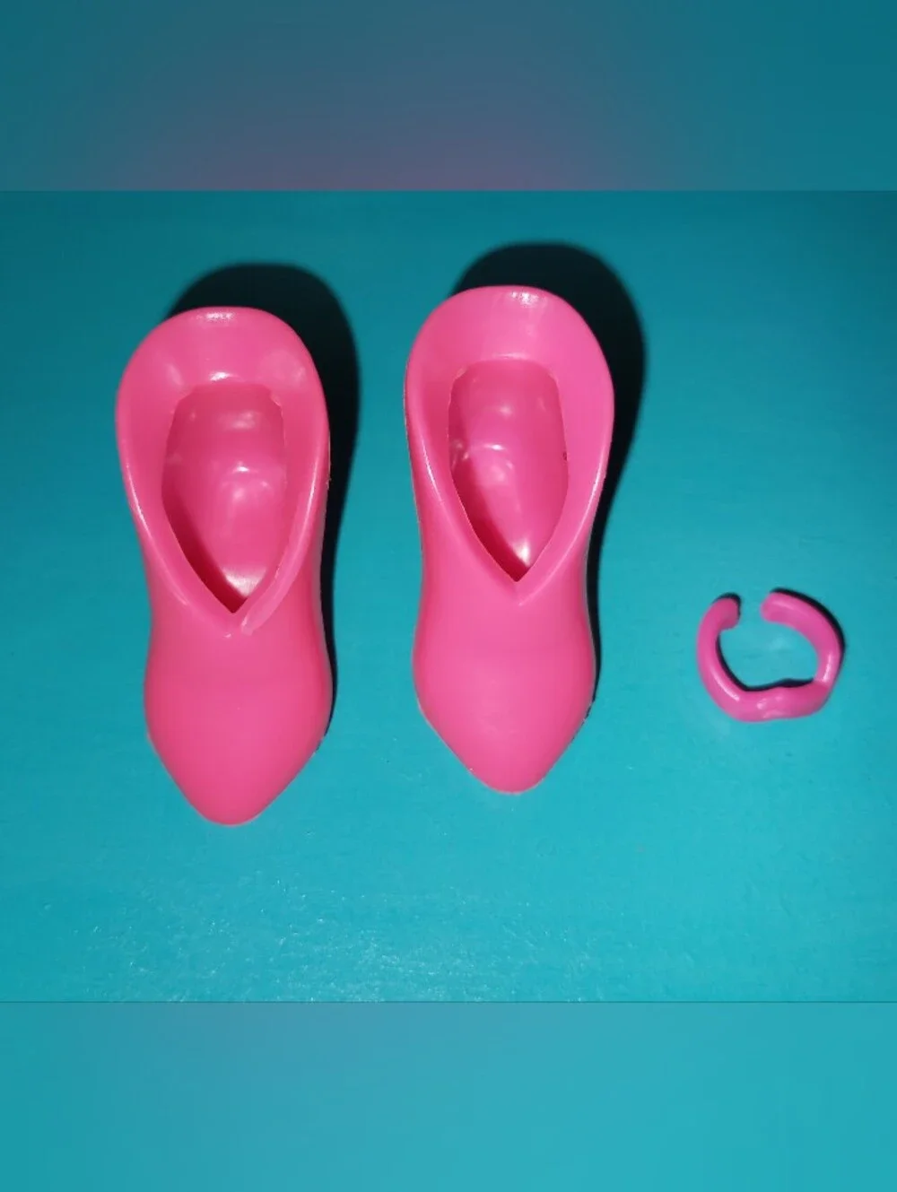 Jem & the Holograms doll bracelet & Shoes
