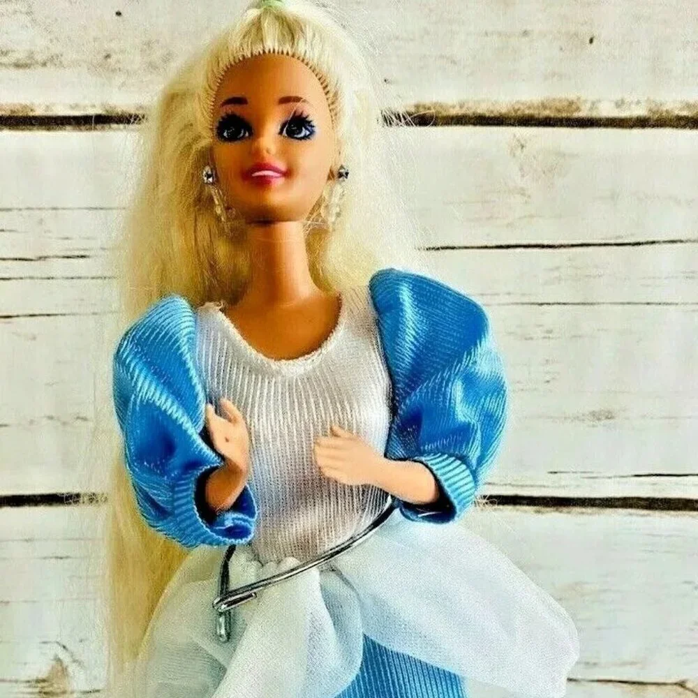 MATTEL BARBIE Doll Blond Hair Blue Eyes Blue Outfit 12