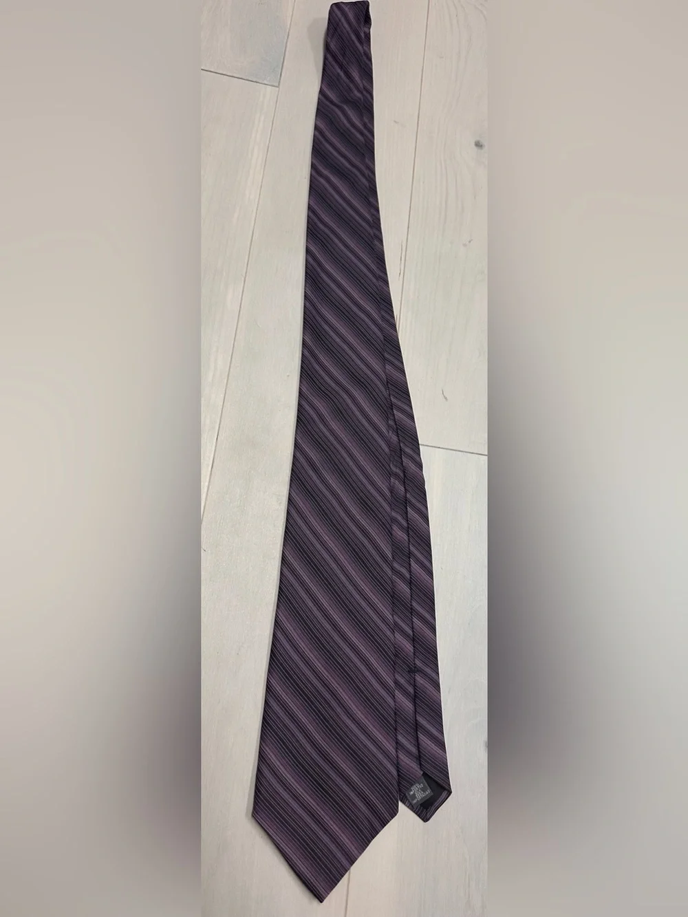 Arrow elegant necktie