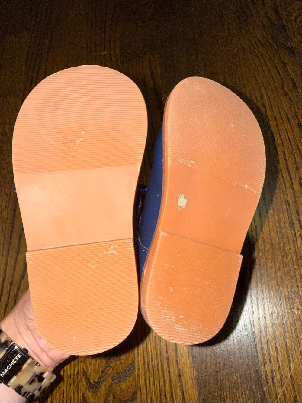 Felix & Flora strap comfort shiny