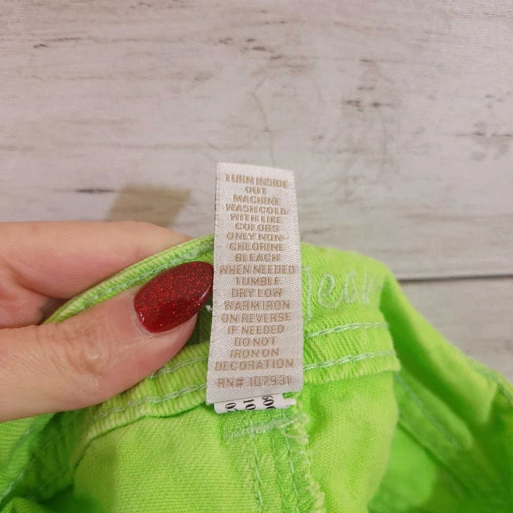 Justice Girls Neon Green Frayed Hem Denim Shorts Size 10R Heart Embroidery