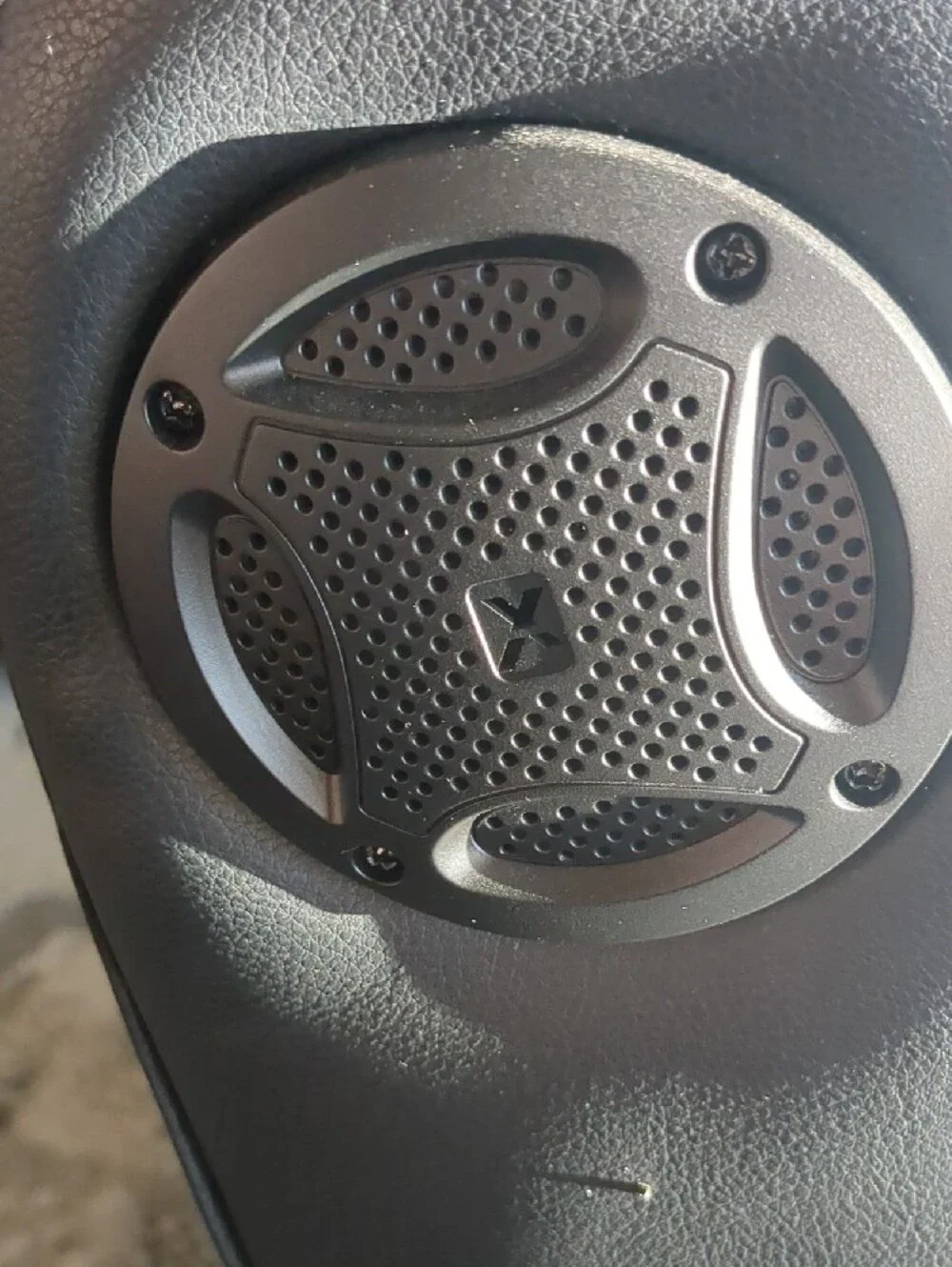 XRocker black silver