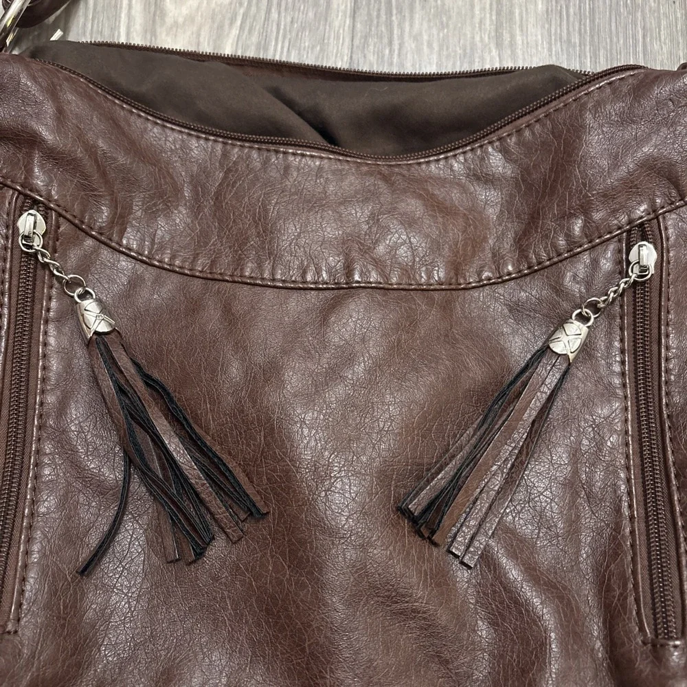 Unlnown dark brown