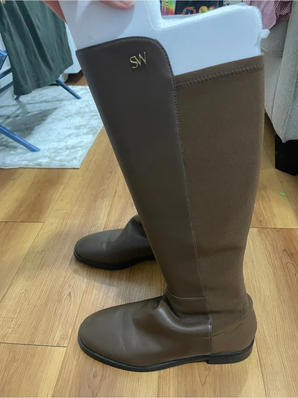 Stuart Weitzman bit scuff