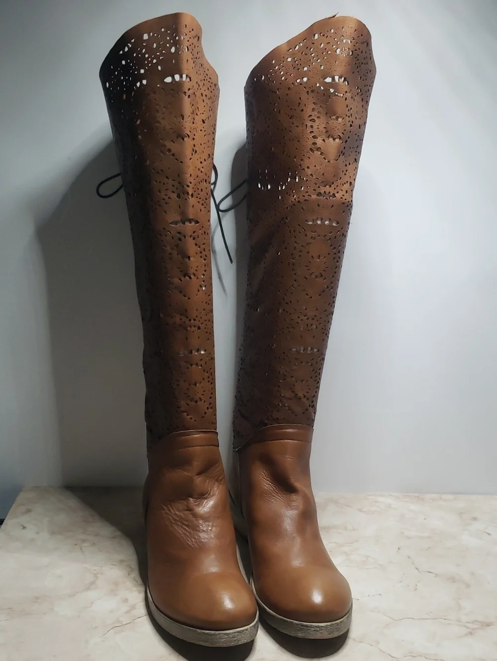 Sundance stylish tall