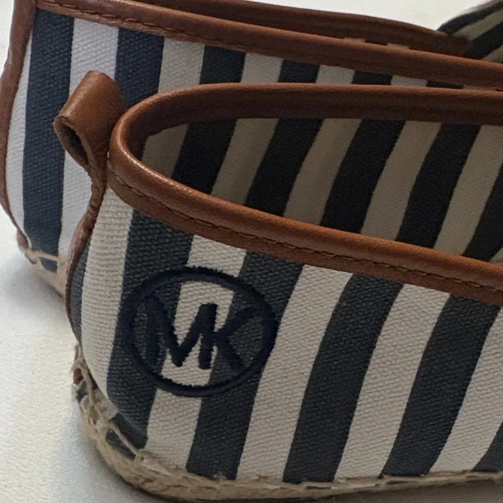 Michael Kors stylish navy