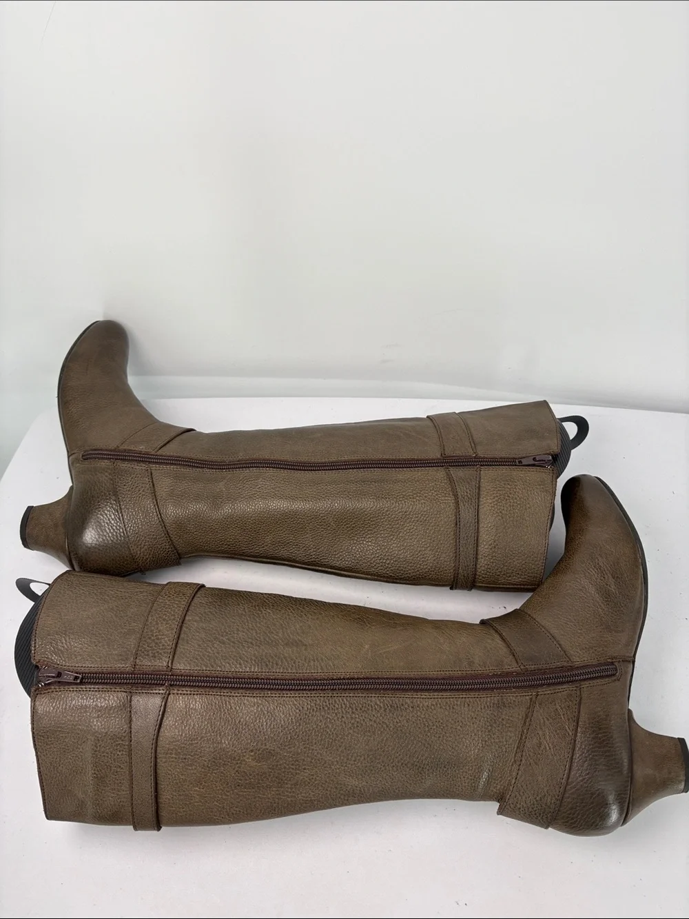 🦊 Born  Brown pebbled, leather tall to-the-Knee Leather Boots