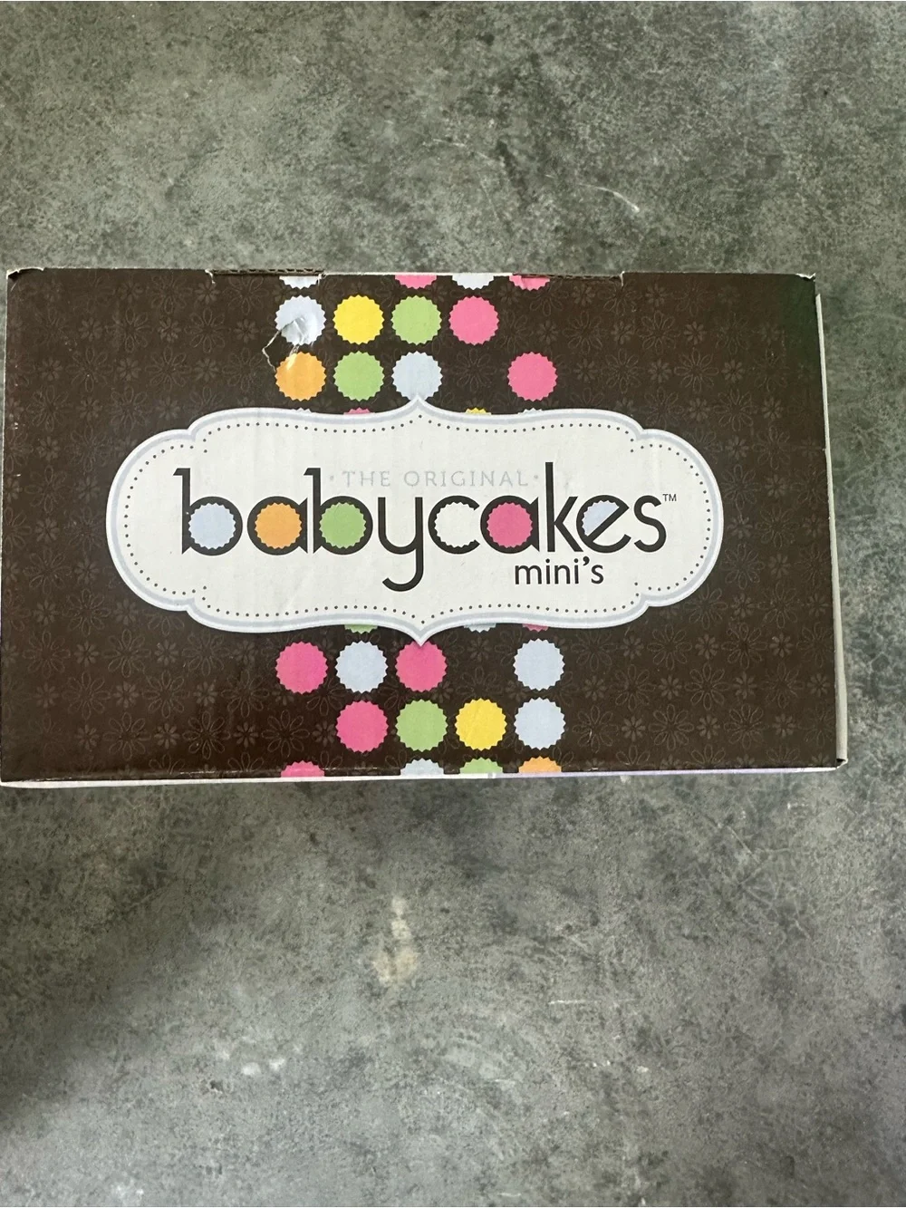 Babycakes mini- Purple Cake Pop Maker