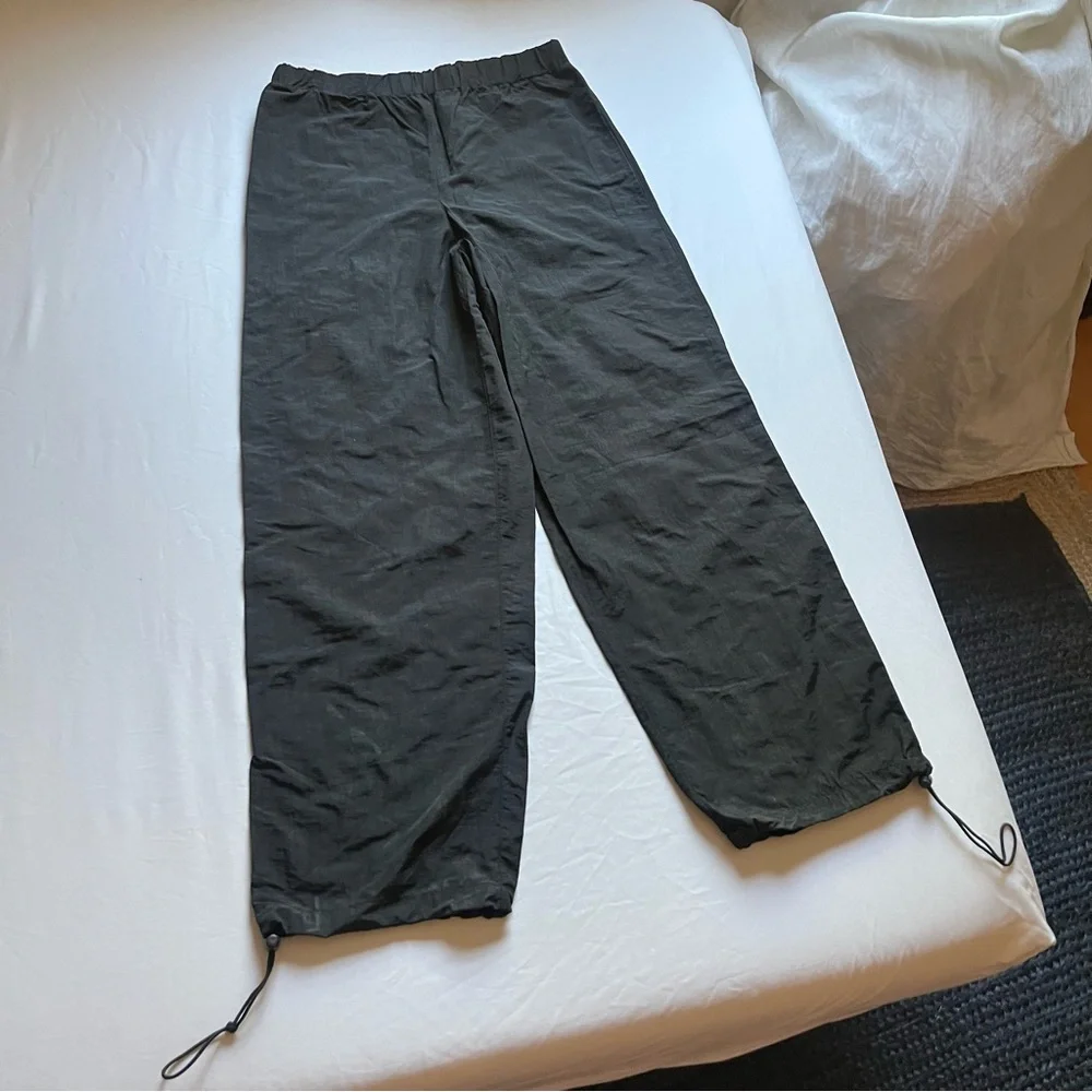DERTBAG black nylon swishy utility drawstring parachute straight‎ leg pants