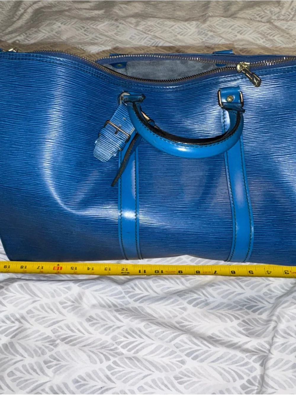 Louis Vuitton secure zip