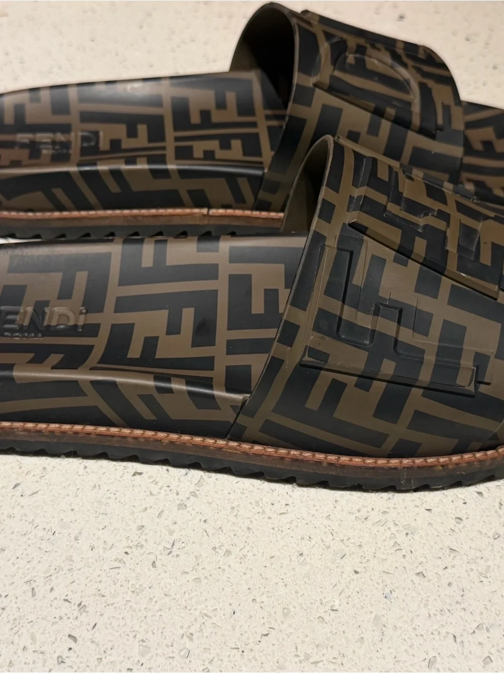 $810 Men's Fendi Brown and Black Zucca print Slide Sandals